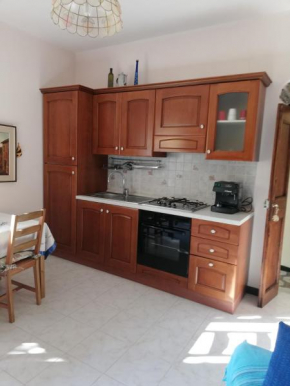 Monolocale con giardino e parcheggio privato CITRA zero zero ottanta trentuno LT 0281